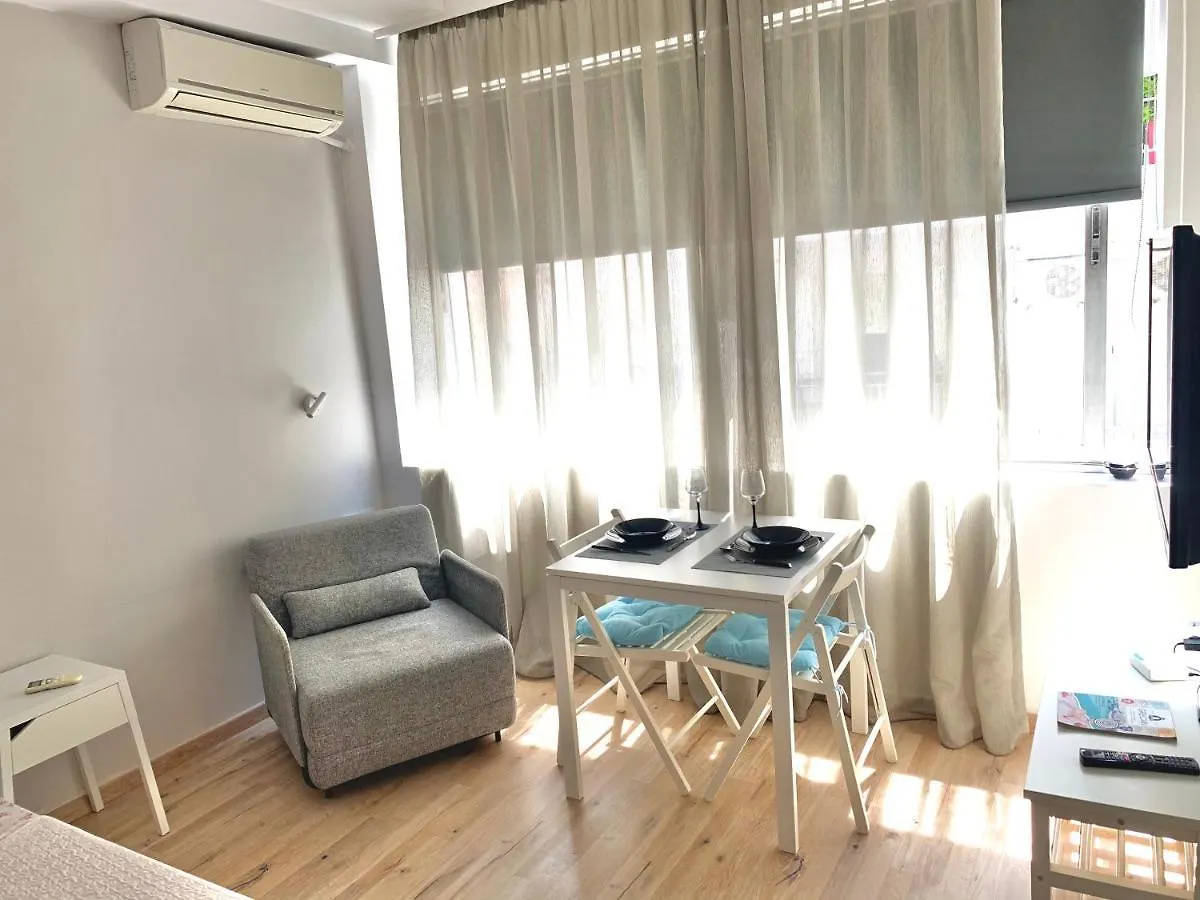 Beachfront Suita. The Luxury Suites Thessaloniki